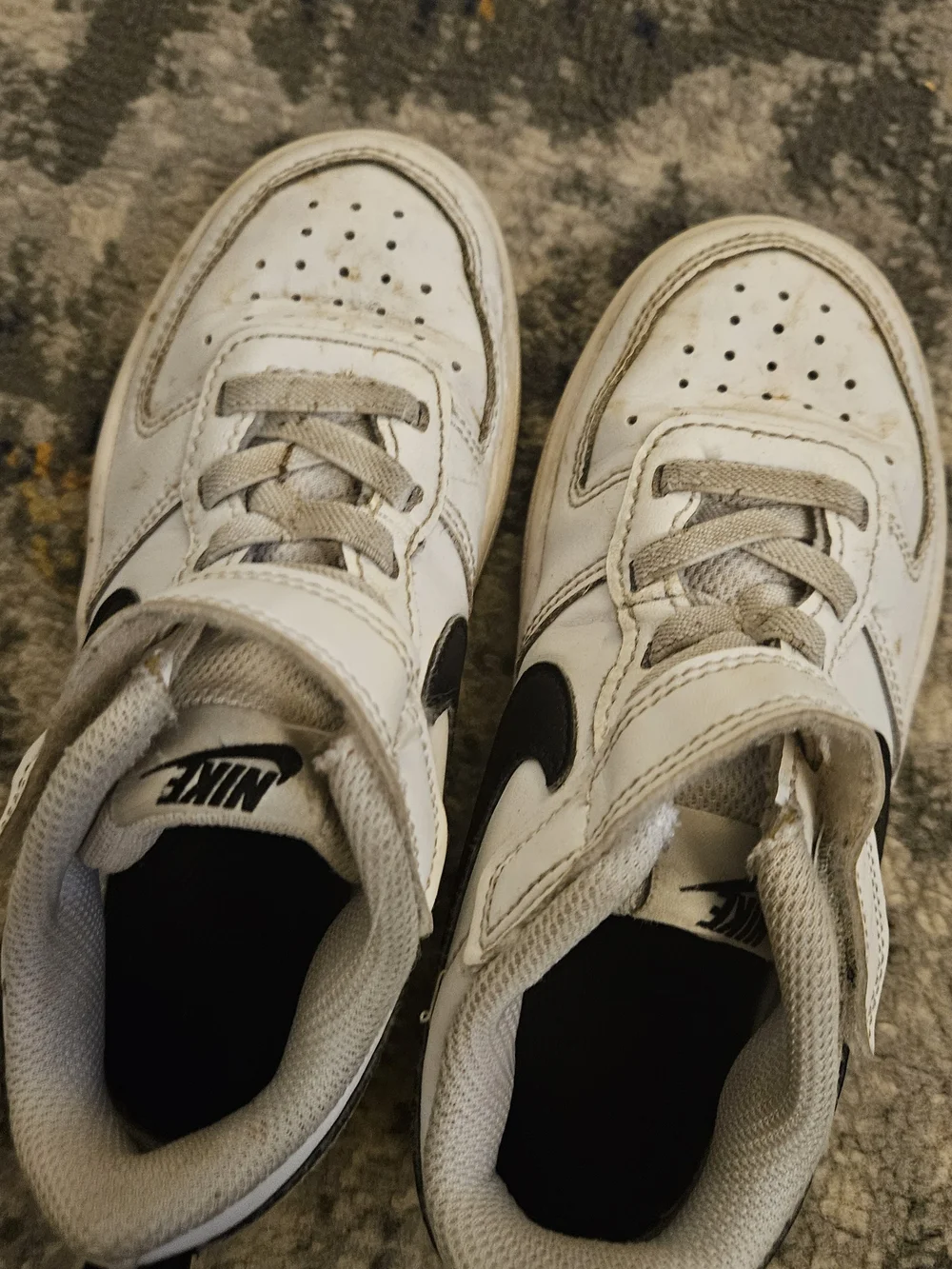 Nike Kids White & Black Low-Top Sneakers